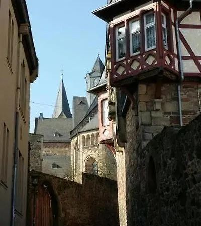 Schoenes In Rothhelmshausen Mit Garten, Terrasse Und Grill Casa de Férias