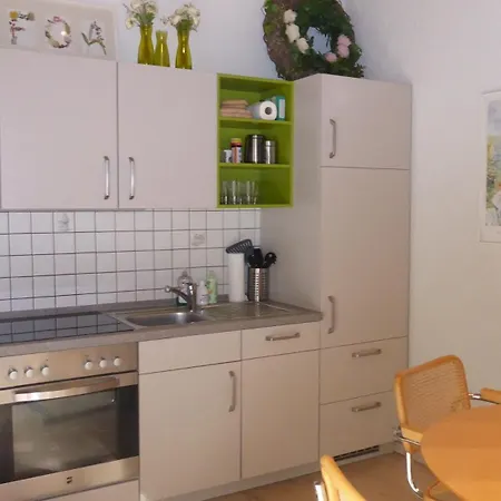 Holiday home Schoenes In Rothhelmshausen Mit Garten, Terrasse Und Grill